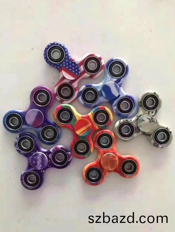 萬能(neng)打(da)印(yin)機(ji)指(zhi)尖(jian)陀(tuo)螺成(cheng)品(pin)