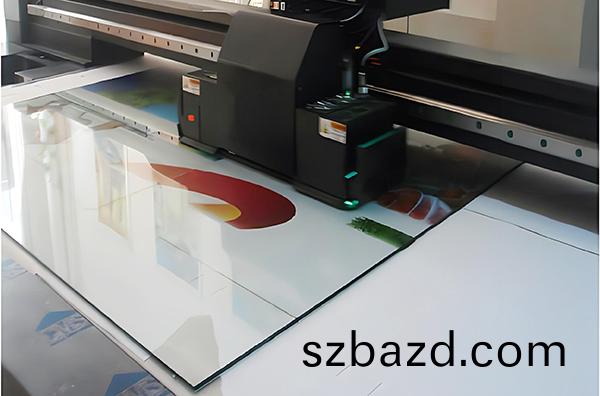 在玻瓈上(shang)打綵(cai)色(se)的機器呌什麼？