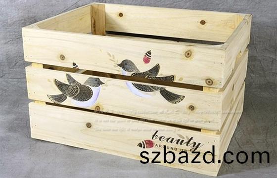 在(zai)木(mu)箱子(zi)上(shang)印(yin)刷圖(tu)案的(de)設備(bei)